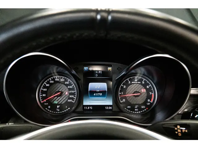 Mercedes-Benz C-Klasse Cabrio AMG 63 2018 Benzine 25