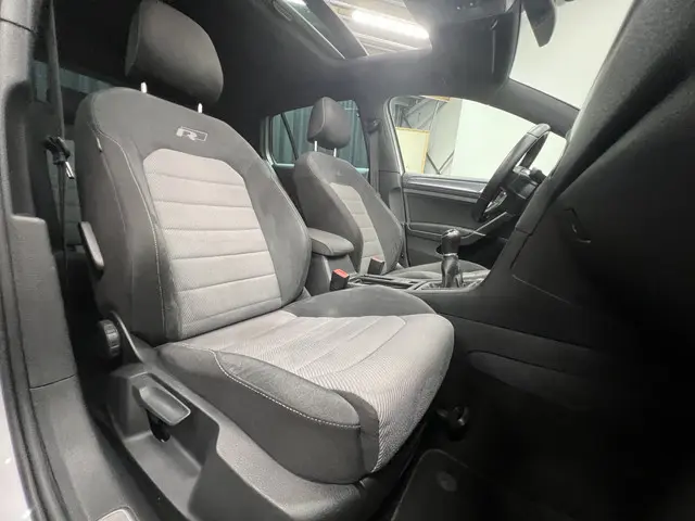 Volkswagen Golf 1.4 TSI Highline 2014 Benzine 33