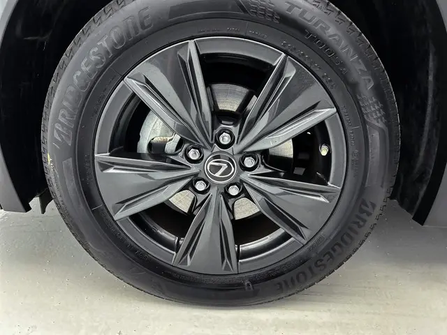 Lexus UX 250h Luxury Line 2019 Hybride Benzine 38