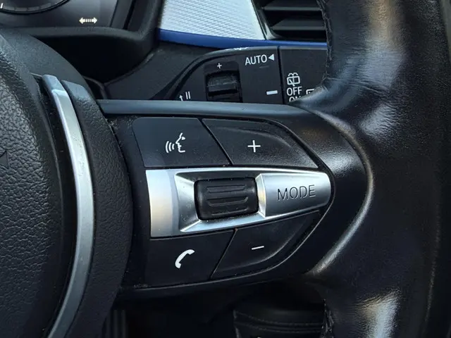 BMW X1 xDrive25e High Executive 2021 Hybride Benzine 28