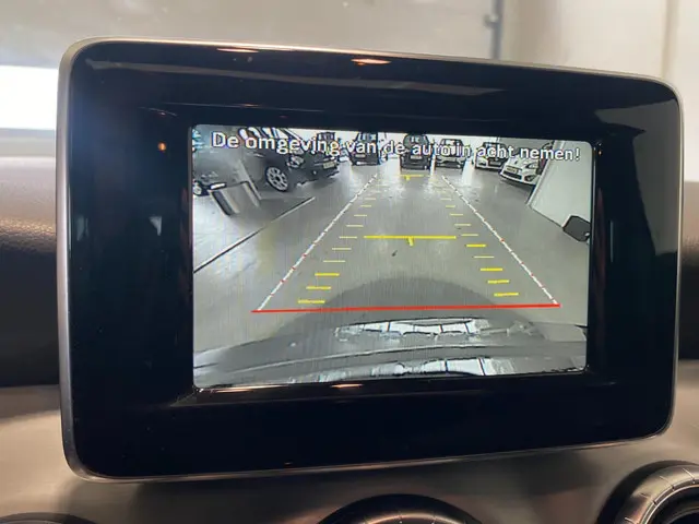 Mercedes-Benz CLA 200 AMG H.K Panor.dak 2014 Benzine 19