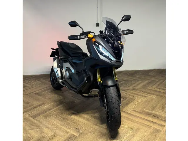 Honda NC 750 Scooter X-ADV KEYLESS LED 2022 Benzine 10