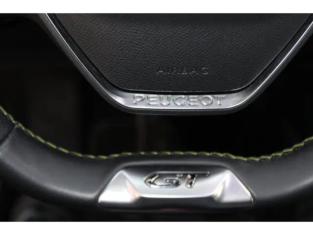 Peugeot e-2008 EV GT 50 kWh 2020 Elektrisch 24
