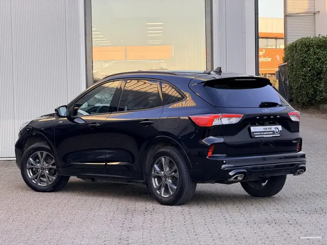 Ford Kuga 2.5 PHEV ST-Line X 2023 Hybride Benzine 27