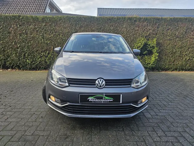 Volkswagen Polo 2