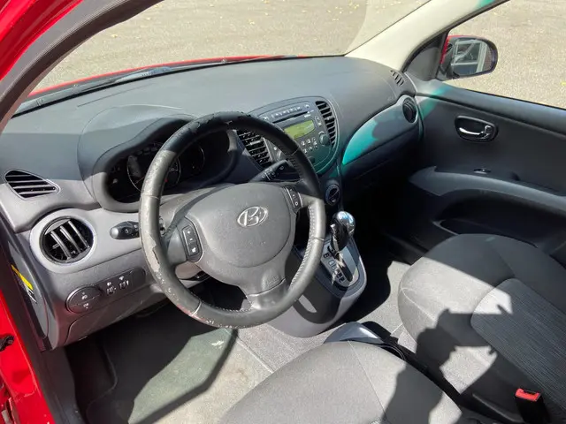 Hyundai i10 1.1 Dynamic Cool / Automaat 2012 Benzine 7