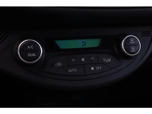 Toyota Yaris 1.5 Hybrid Y20 2019 Hybride Benzine 19