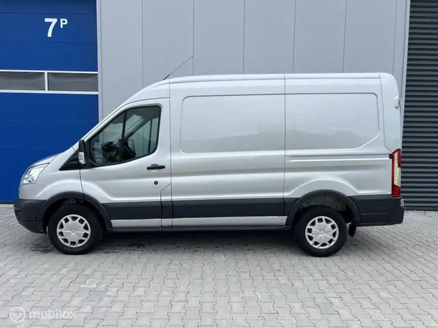 Ford Transit 330 2.0 TDCI L2H2 Tr 2018 Diesel 8