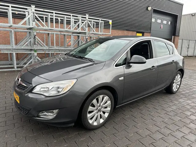 Opel Astra 1.4 Turbo Anniversary Edition 2012 Benzine