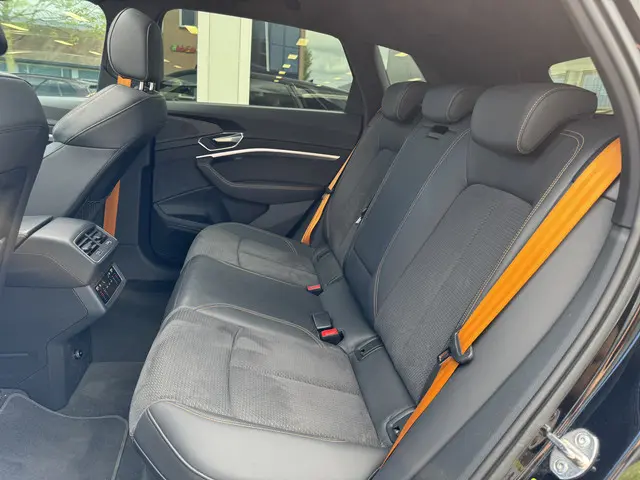 Audi e-tron 55 quattro S edition 2022 Elektrisch 41
