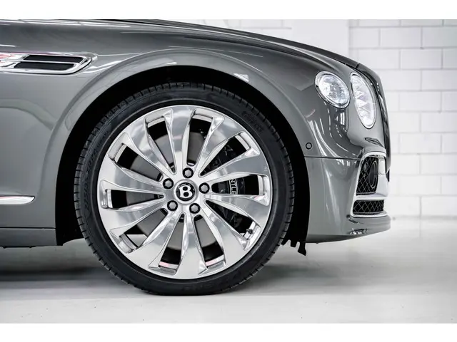 Bentley Flying Spur 4.0 V8 2021 Benzine 16