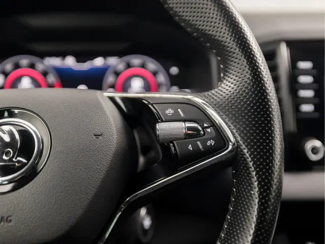 Škoda Karoq 1.5 TSI ACT Sportline 2021 Benzine 21