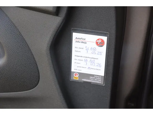 Kia Venga 1.6 CVVT automaat 2016 Benzine 38