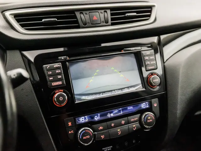Nissan QASHQAI 1.2 Acenta Sport 2014 Benzine 18