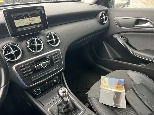 Mercedes-Benz A-Klasse 180 2014 Benzine 7