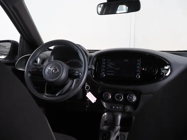 Toyota Aygo X 1.0 VVT-i S-CVT Pulse 2024 Benzine 21