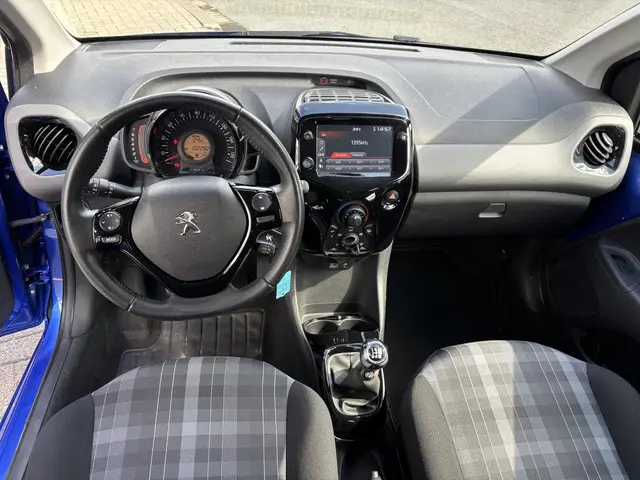 Peugeot 108 1.0 e-VTi Allure 2019 Benzine 9