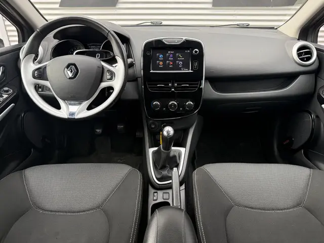 Renault Clio 0.9 TCe Expression 2013 Benzine 28