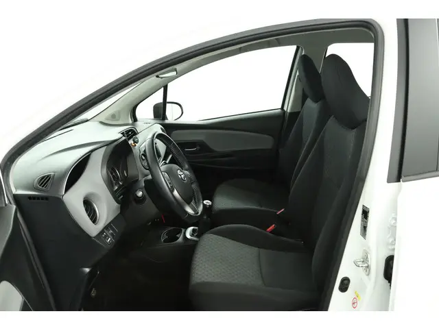 Toyota Yaris 1.0 VVT-i Comfort 2015 Benzine 17