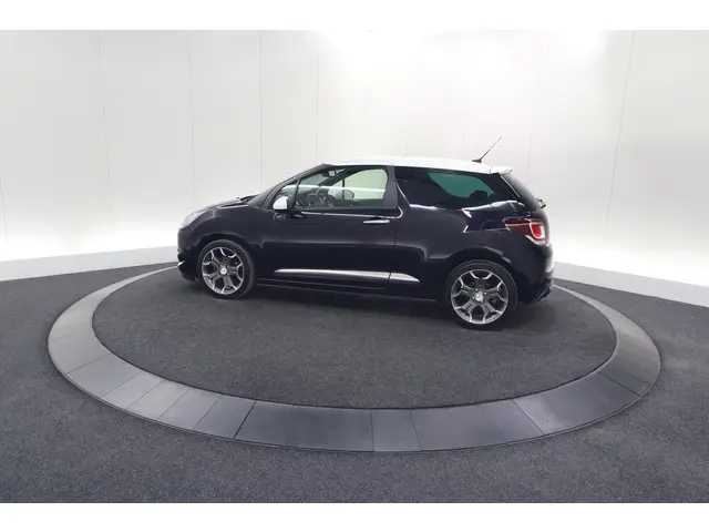 DS DS 3 PureTech 110 So Chic 2017 Benzine 58