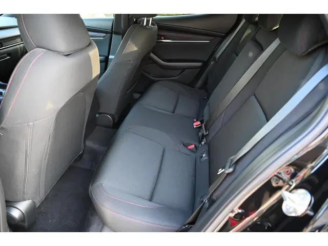 Mazda 3 e-SkyActiv-G 140 automaat Homura 2025 Benzine 36