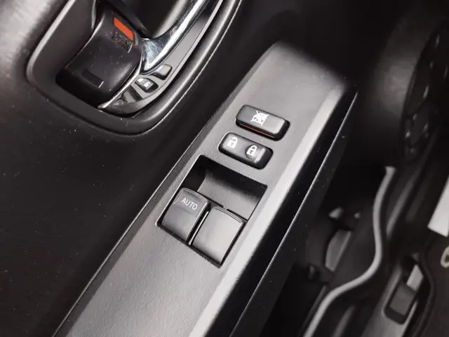 Toyota Yaris 1.0 VVT-i Trend ** 80.399 KM NAP ** 2013 Benzine 21