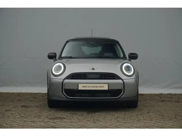 MINI 3-Deurs Cooper C 2024 Benzine 3