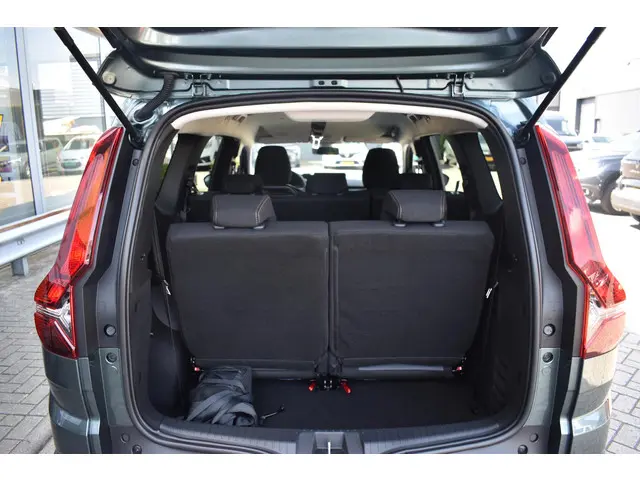 Dacia Jogger TCe 110 Extreme 2024 Benzine 14