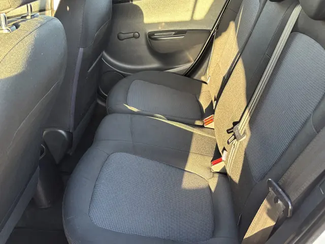 Hyundai i20 1.2i i-Deal 2014 Benzine 10