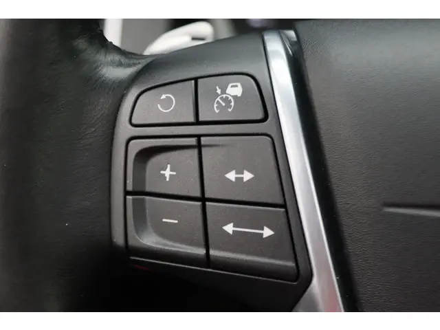 Volvo XC60 2.0 T6 Summum 2016 Benzine 43