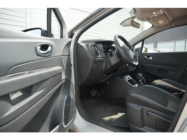 Renault Captur 1.3 TCe Intens 2019 Benzine 6