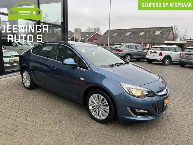 Opel Astra 1.4 Turbo Cosmo|Navi|Airco|NAP 2013 Benzine 6