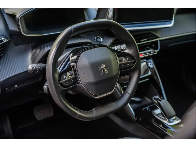 Peugeot e-2008 EV Allure Pack 50 kWh 2021 Elektrisch 29