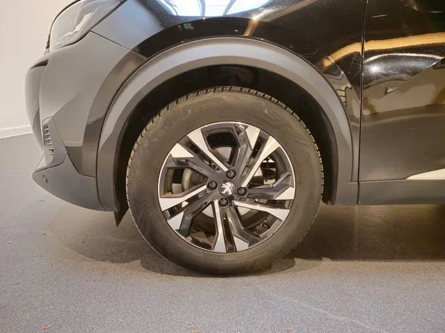 Peugeot 2008 1.2 PureTech Allure 2020 Benzine 11