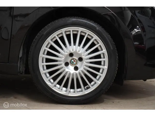 Alfa Romeo MiTo 1.4 Centenario 2013 Benzine 6