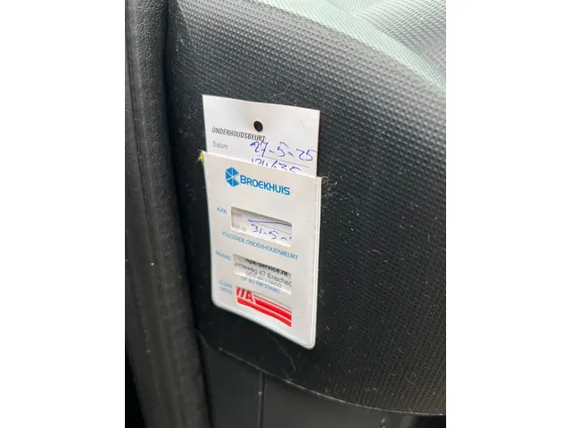 Peugeot 107 1.0 EXCLUSIVE NL-AUTO-NAP 2014 Benzine 33