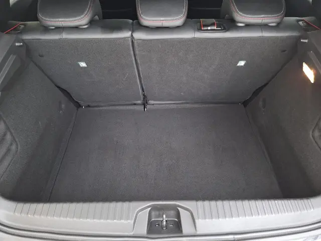 Renault Clio 1.0 TCe R.S. Line 2022 Benzine 37