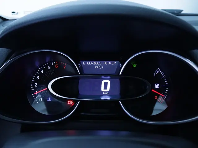 Renault Clio Estate 0.9 TCe Limited 2018 Benzine 4