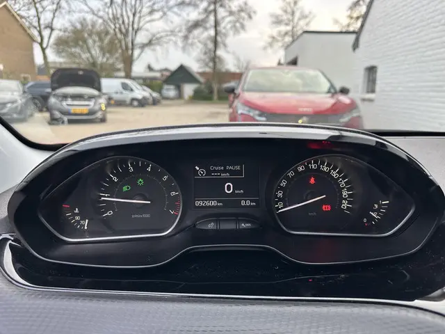 Peugeot 208 1.2 Turbo 110 PK GT-Line 2019 Benzine 14
