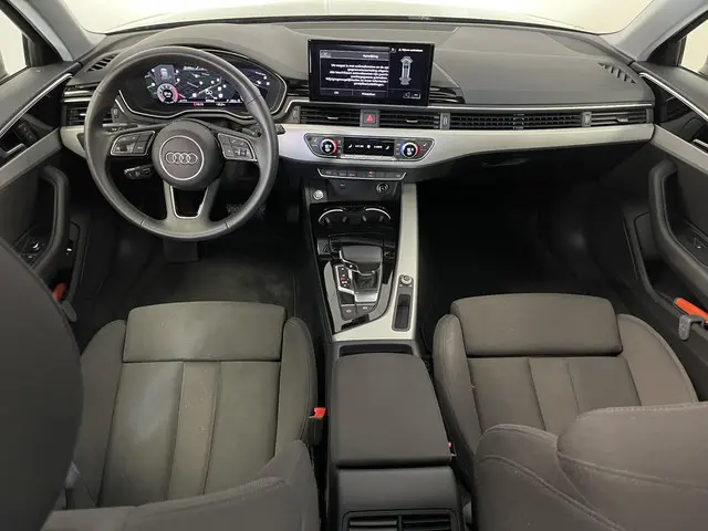 Audi A4 Avant 35 TFSI Launch edition 2020 Benzine 3