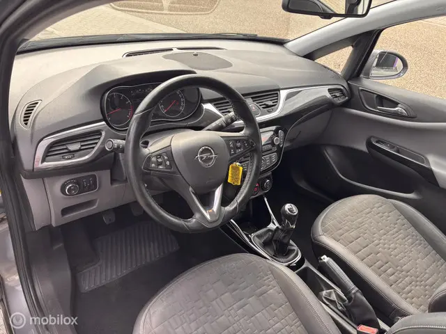 Opel Corsa 1.4 Cosmo Xenon 2015 Benzine 8