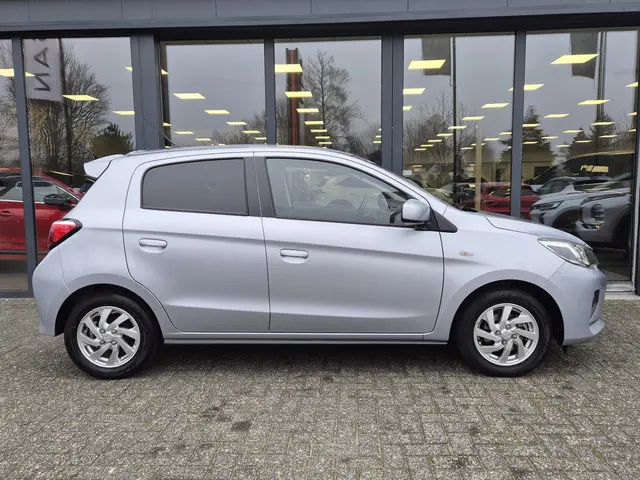 Mitsubishi Space Star 1.2 Intense 2022 Benzine 16