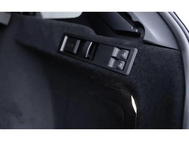 BMW M3 3-serie Touring xDrive Competition 2024 Benzine 52