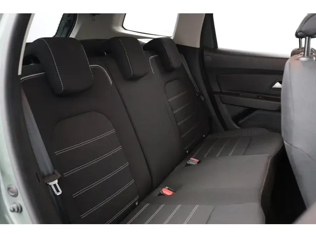 Dacia Duster 1.0 TCe 100 ECO-G Journey 2023 Benzine 15