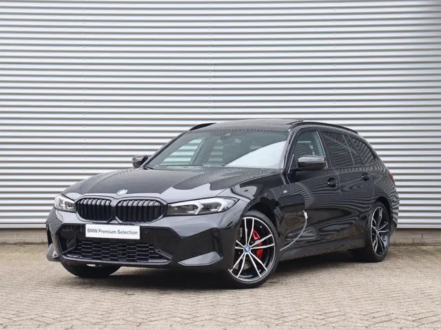 BMW 3 Serie Touring 330e 2024 Hybride Benzine 42