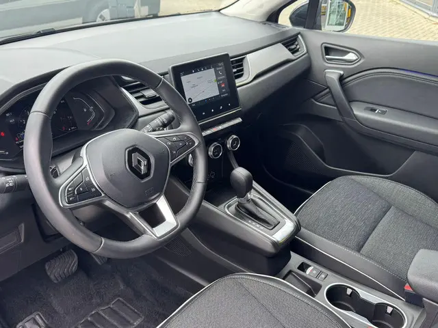 Renault Captur 160 Intens EDC 2023 Benzine 8