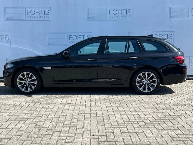 BMW 5 Serie Touring 520i Executive 2015 Benzine 14