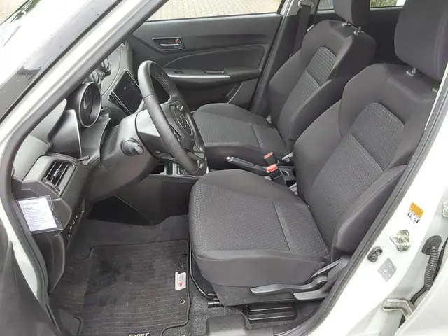 Suzuki Swift 1.2 Style Smart Hybrid 2023 Hybride Benzine 7