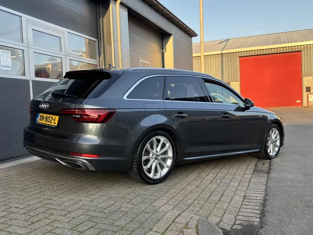 Audi A4 Avant 35 TFSI Sport S line edition 2019 Benzine 4