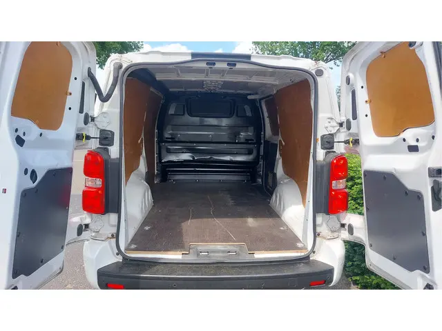 Opel Vivaro 2.0 CDTI L2H1 Edition 2021 Diesel 11
